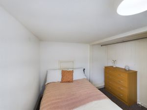 BED 6- click for photo gallery